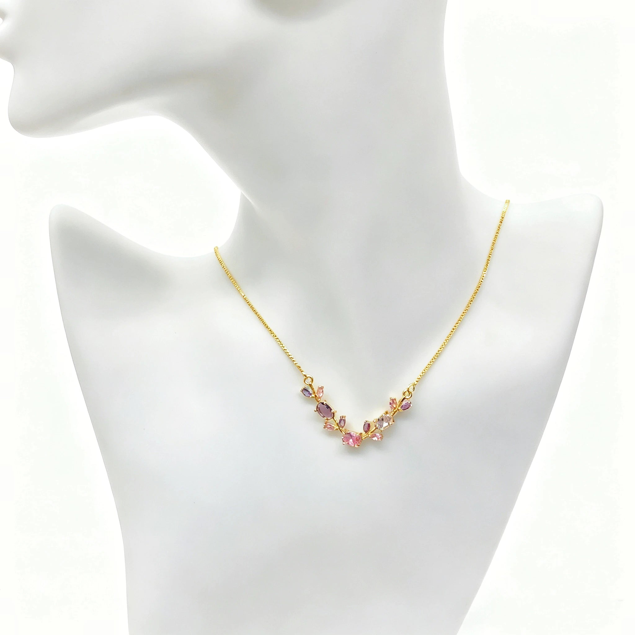 Collier Élégance Floral – Acier Inoxydable