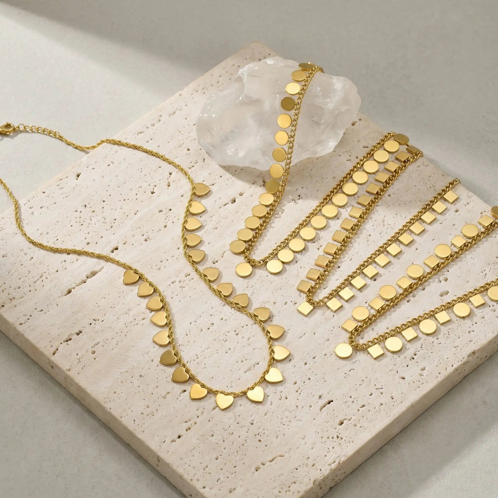 Collier Doré Élégance Intemporelle