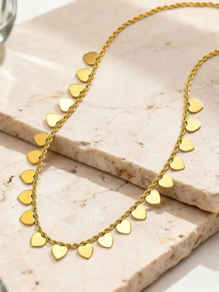Collier Doré Élégance Intemporelle